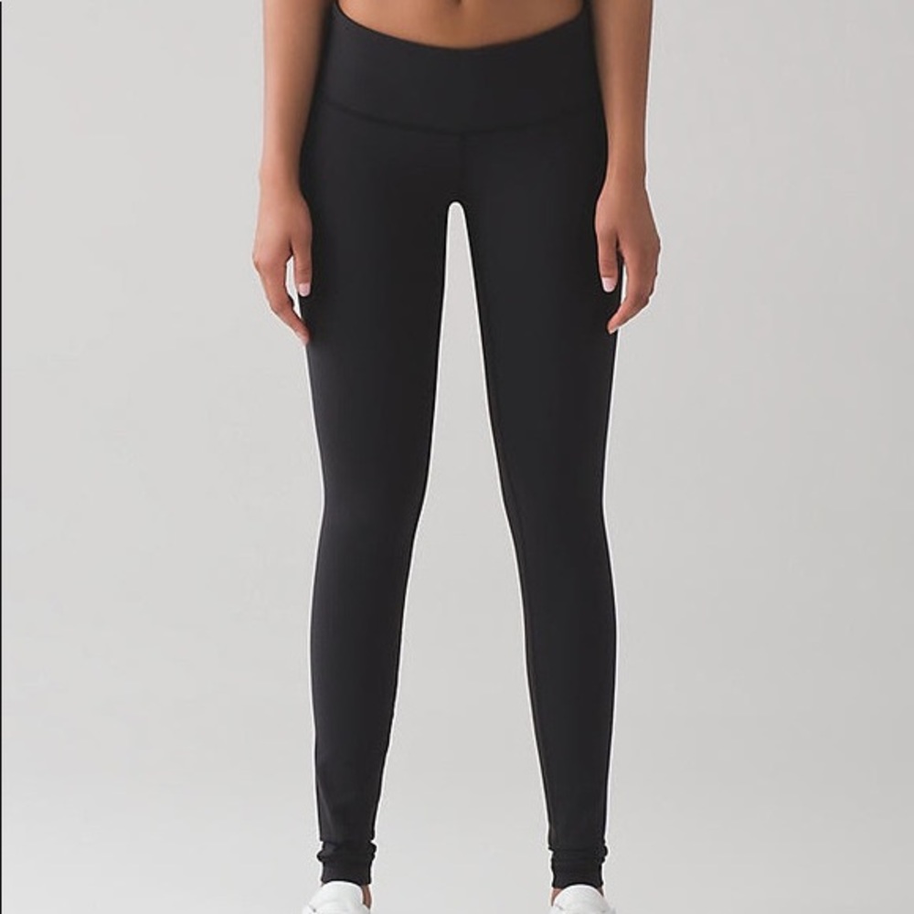 Lululemon Black Wunder Under Leggings